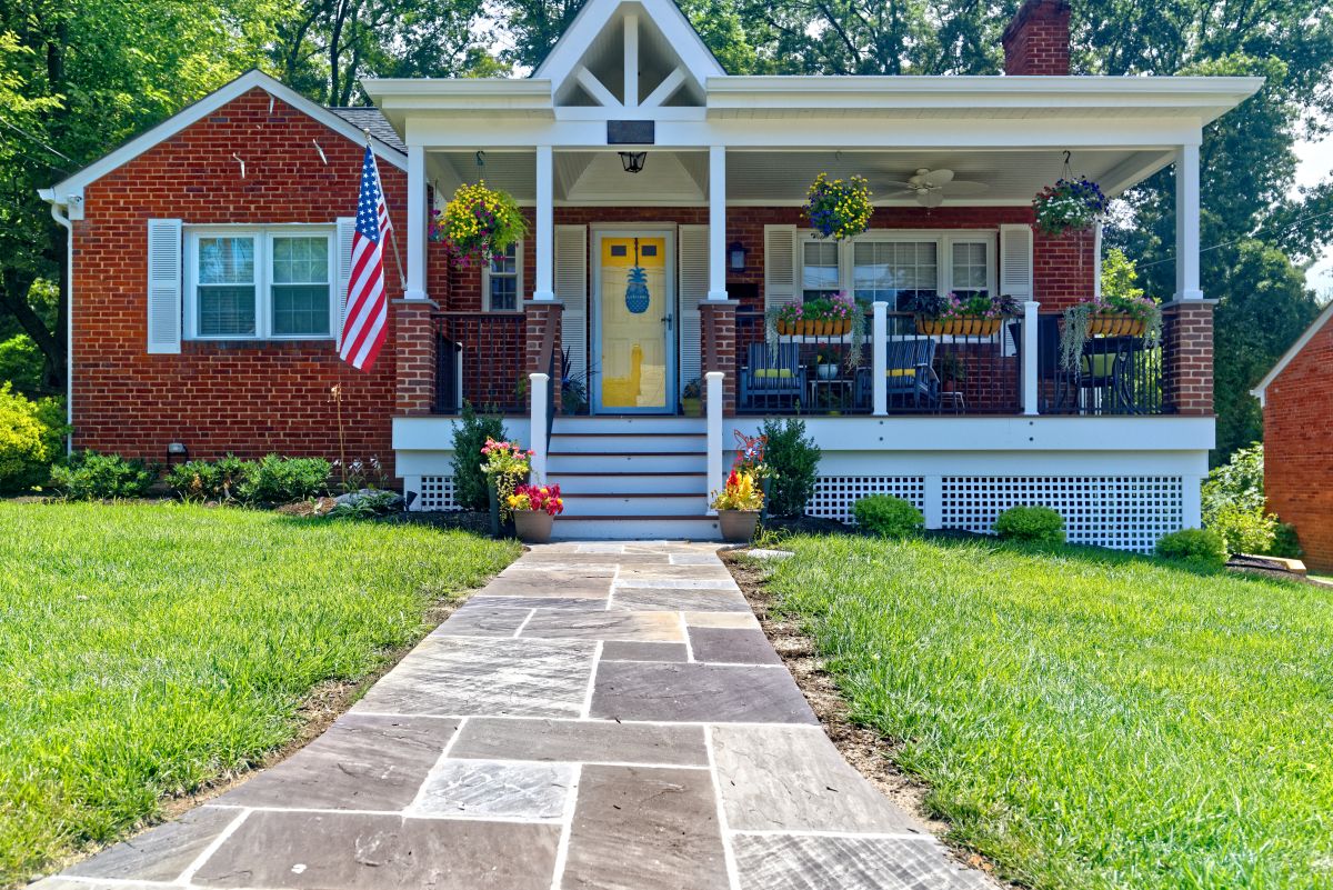 Front Porch with Mortared Flagstone Walkway